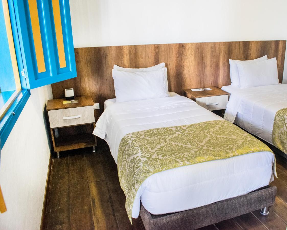 Hotel Hacienda Santa Clara Санта-Роса-де-Кабаль Екстер'єр фото