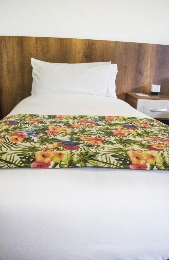 Hotel Hacienda Santa Clara Санта-Роса-де-Кабаль Екстер'єр фото