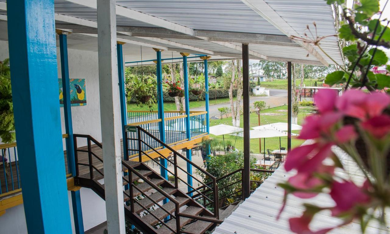 Hotel Hacienda Santa Clara Санта-Роса-де-Кабаль Екстер'єр фото